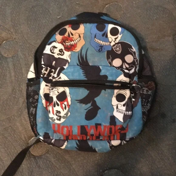 I’m selling a medium size rose skull Hollywood undead backpack